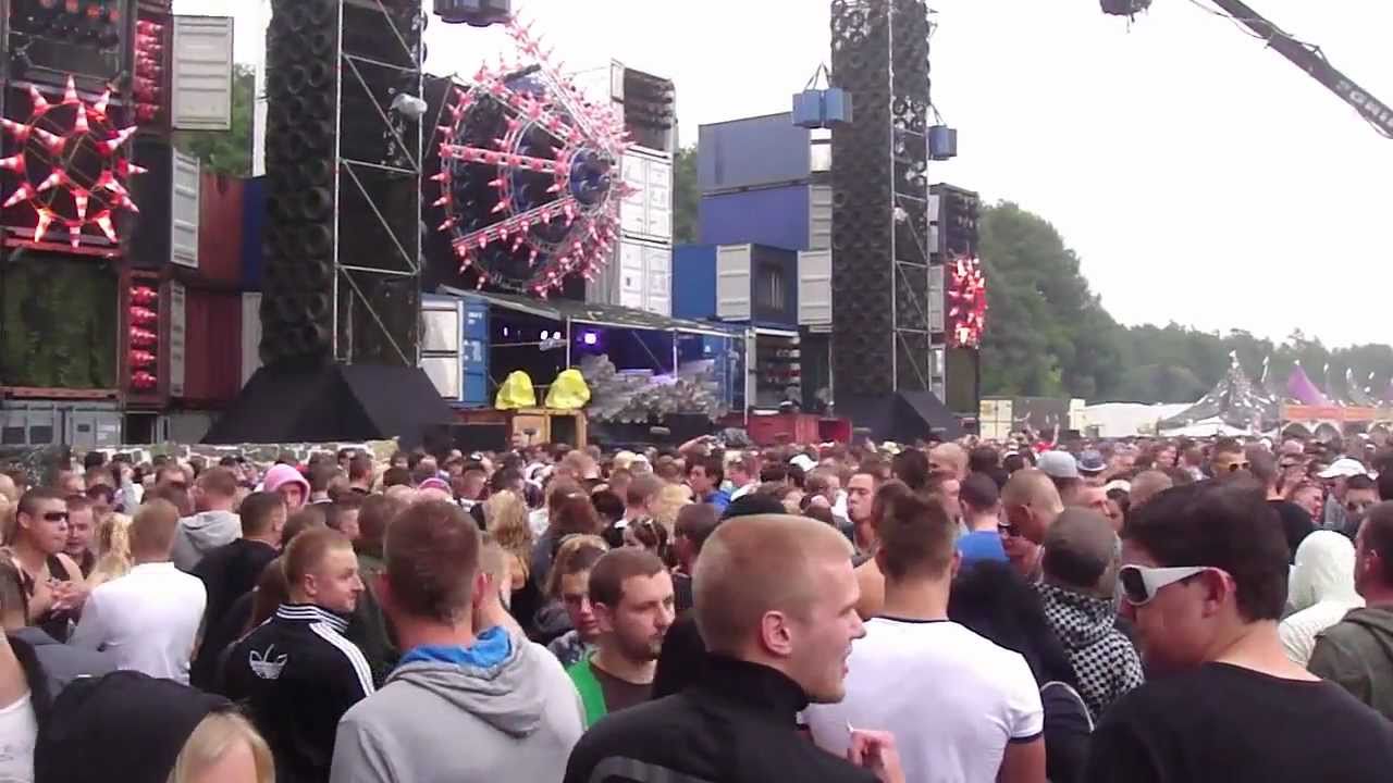 DEFQON.1 2011 || ANGERFIST Vs OUTBLAST || BLACK || HD