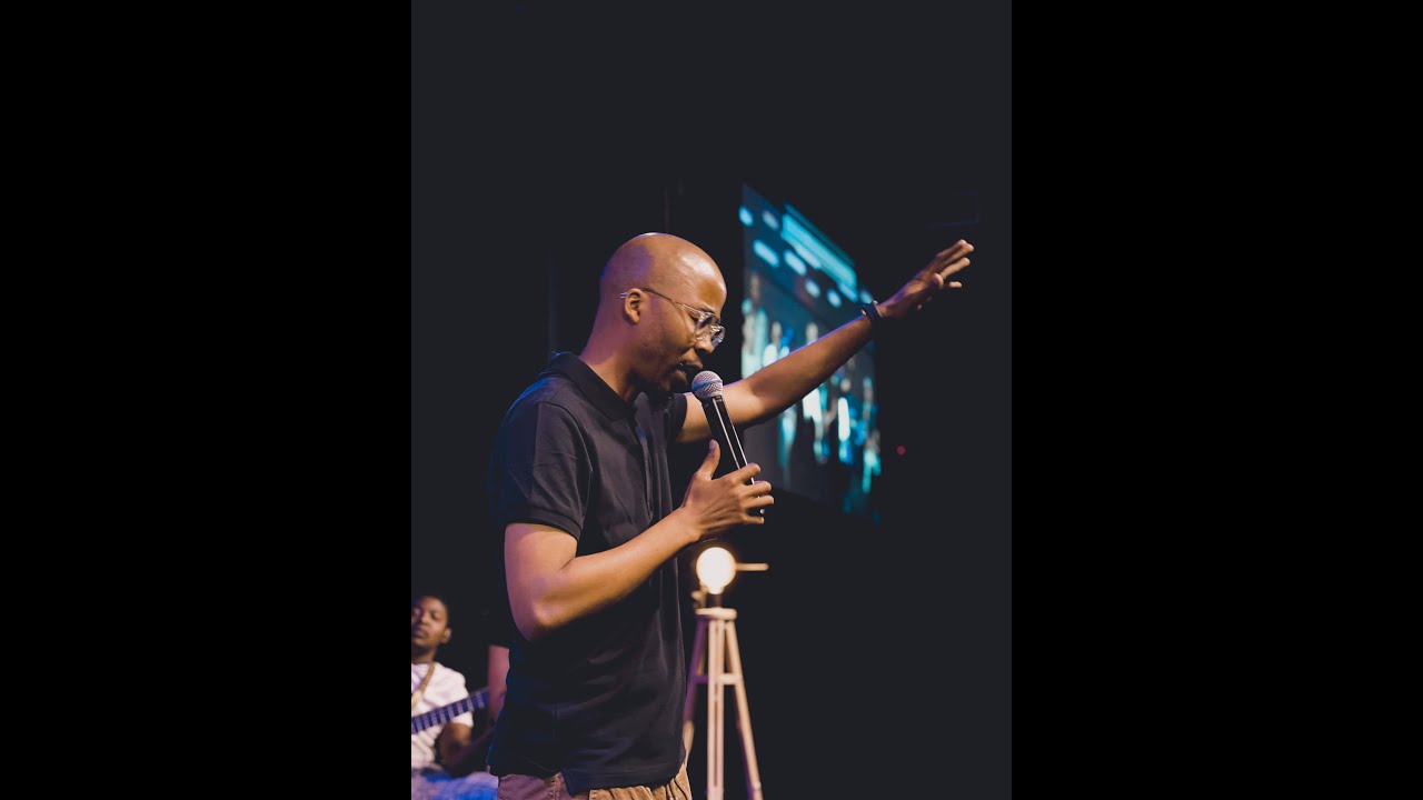 Ndaiwana hama & Oyera (Medley) - Mthokozisi Skosana