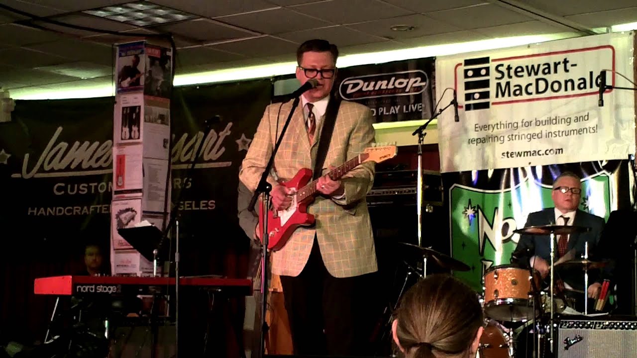 Paul Pigat @ Guitar Geek doing Merle Travis' Divorce me C.O.D.