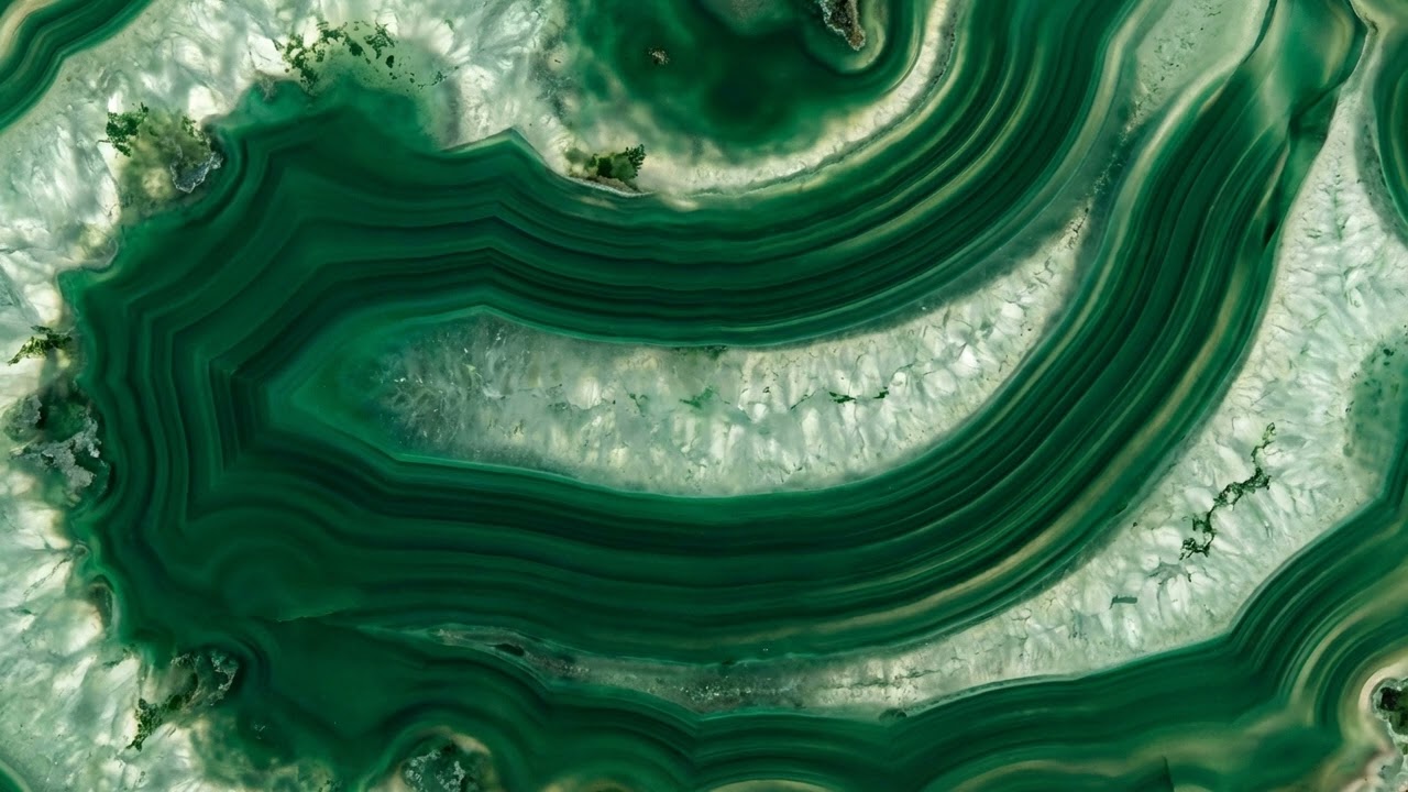 TV ART FRAME - Agate - Polished Emerald Green Slice - 4K Ambient Screensaver