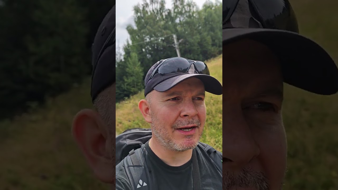 NEMĚLO BY BÝT SMYSLEM ŽIVOTA BÝT NĚKÝM, ALE MOŽNOST STÁT SE NIKÝM