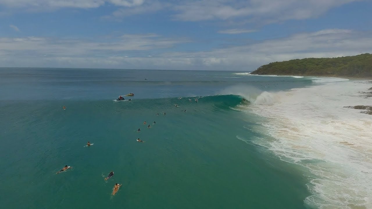 Cyclone Oma "gawd" Boiling Pot Noosa Going OFF Thurs 21-Feb-2019