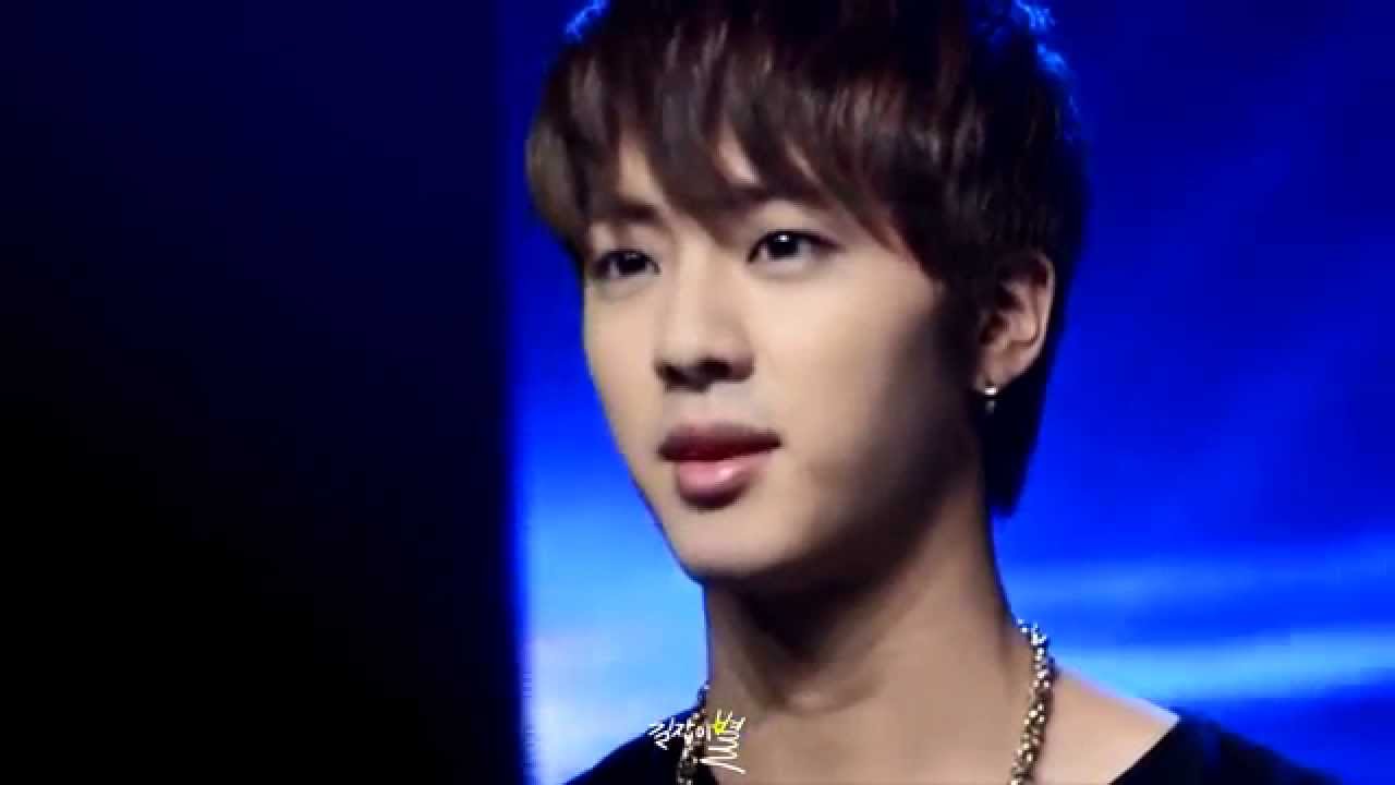 130612 찐 데뷔 쇼케이스 첫소개하는 오빠