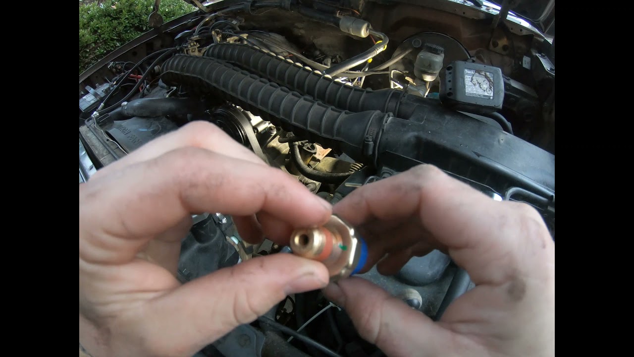 351 Windsor oil pressure sensor