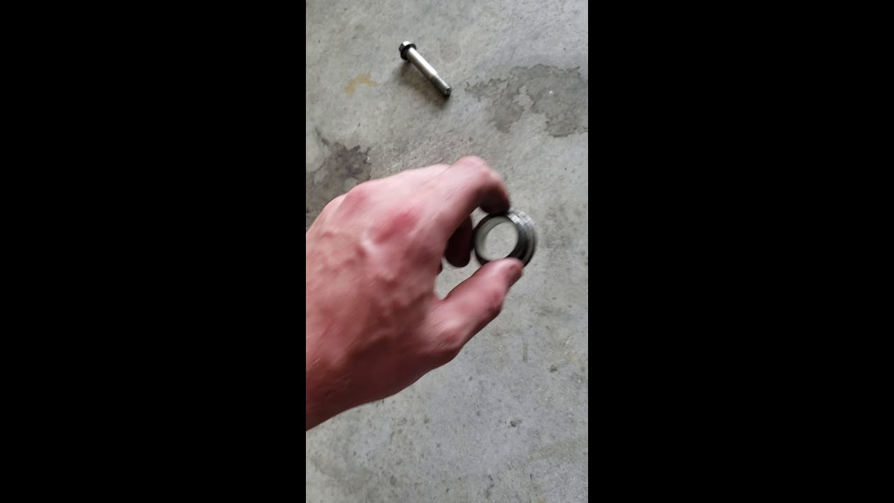 How to remove the front wheel zx6r 636
