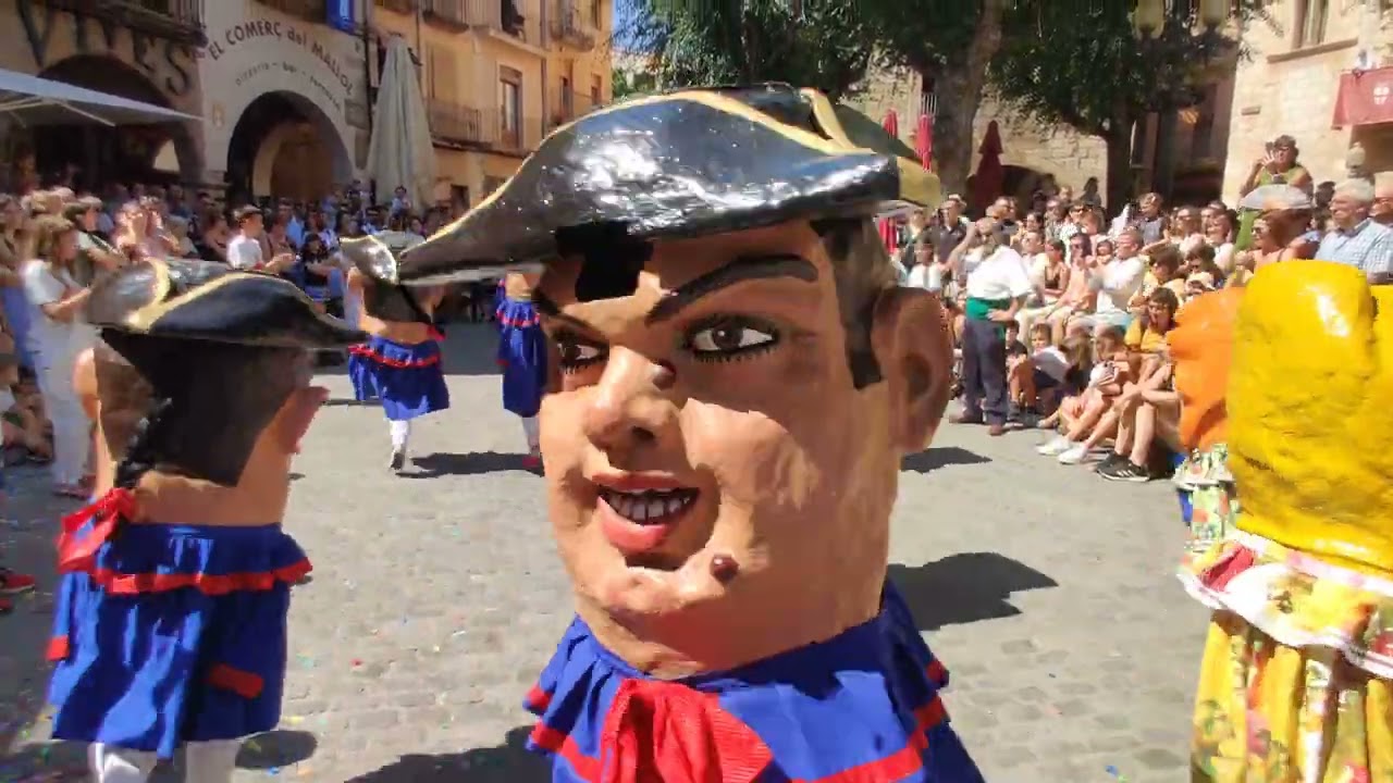 BALL DE NANOS - Gegants i Nanos Centenaris de Montblanc