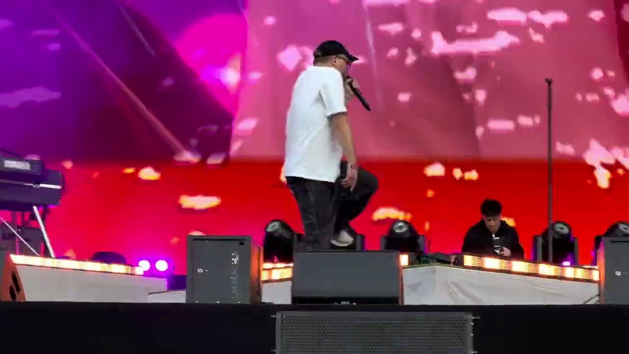 Mark Forster - Wir sind groß - Live at EURO FAN FEST