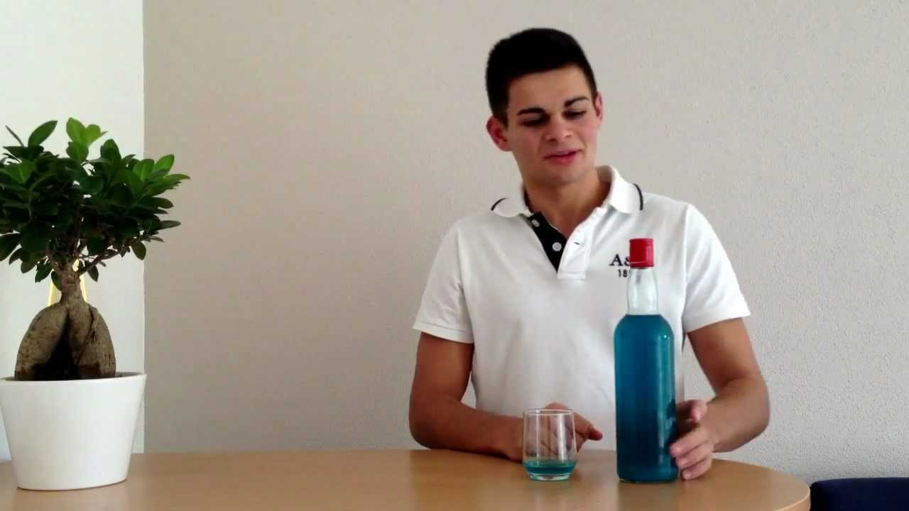 Comment faire  de la Vodka schtroumpf | FastGoodCuisine