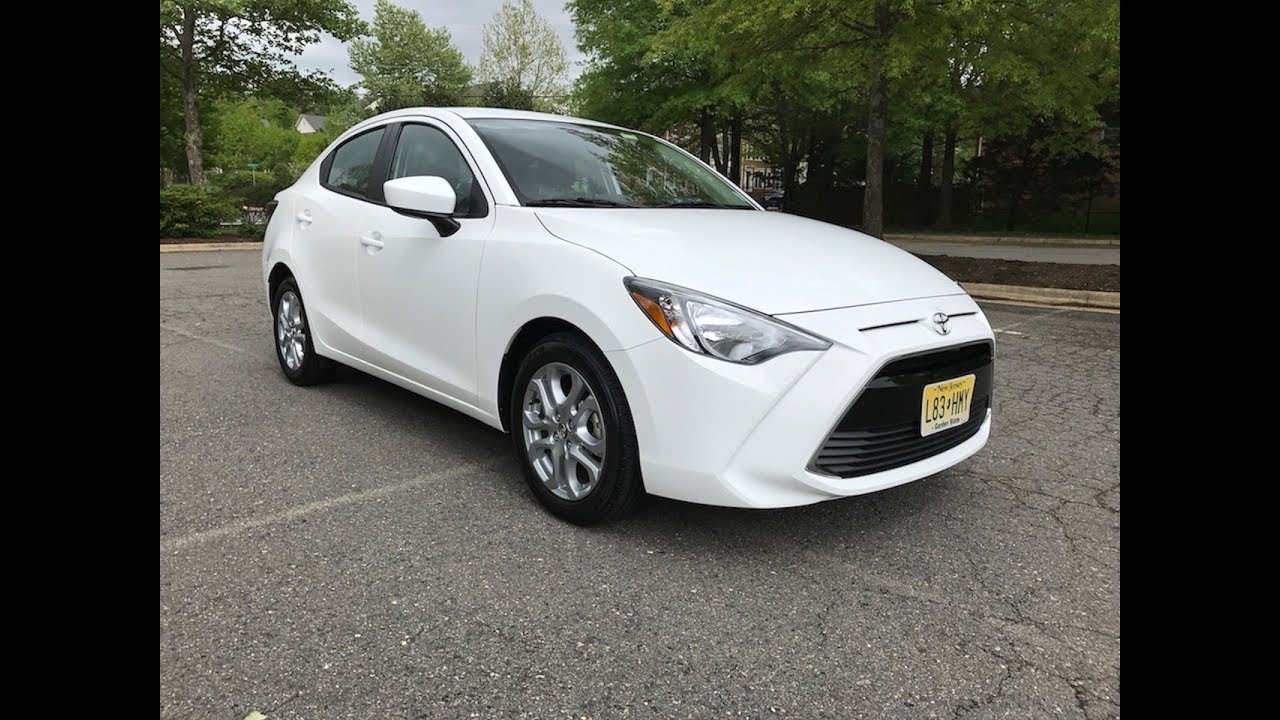2017 Toyota Yaris iA 6-speed – Redline: Review
