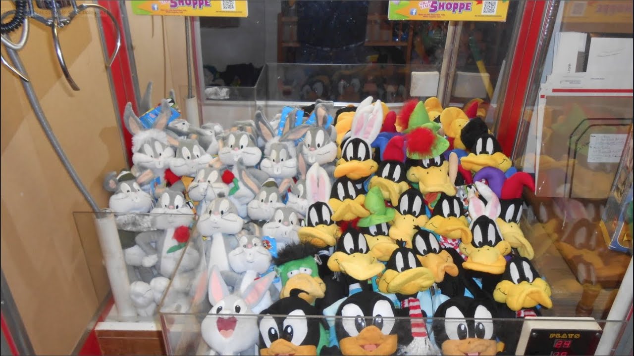 My Own Bugs Bunny & Daffy Duck Claw Machine!
