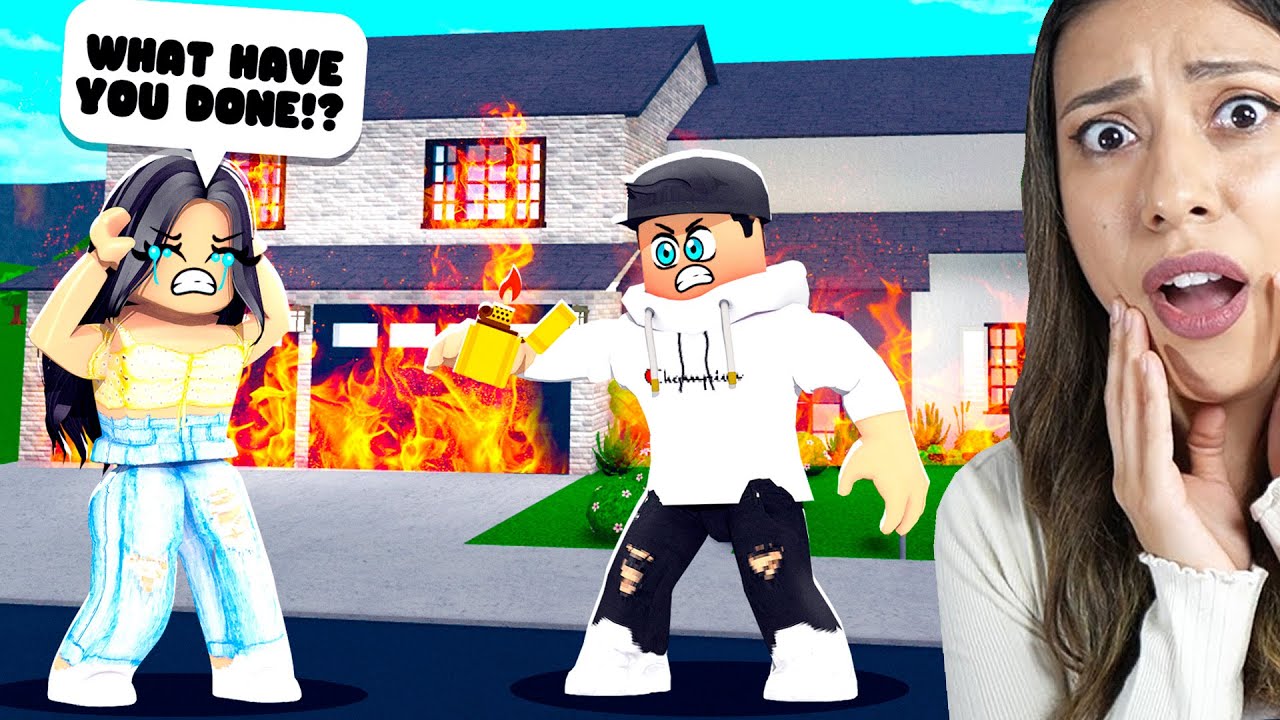 EX-HUSBAND DESTROYED MY NEW HOUSE! *I Called The Cops!* - Roblox Bloxburg Roleplay