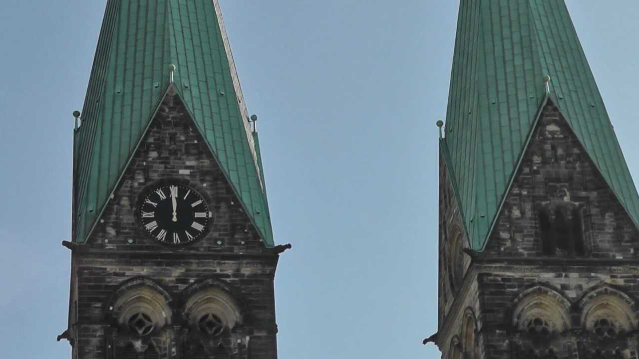 Bremen St.-Petri-Dom um 12 Uhr Mittag am 09.10.2012
