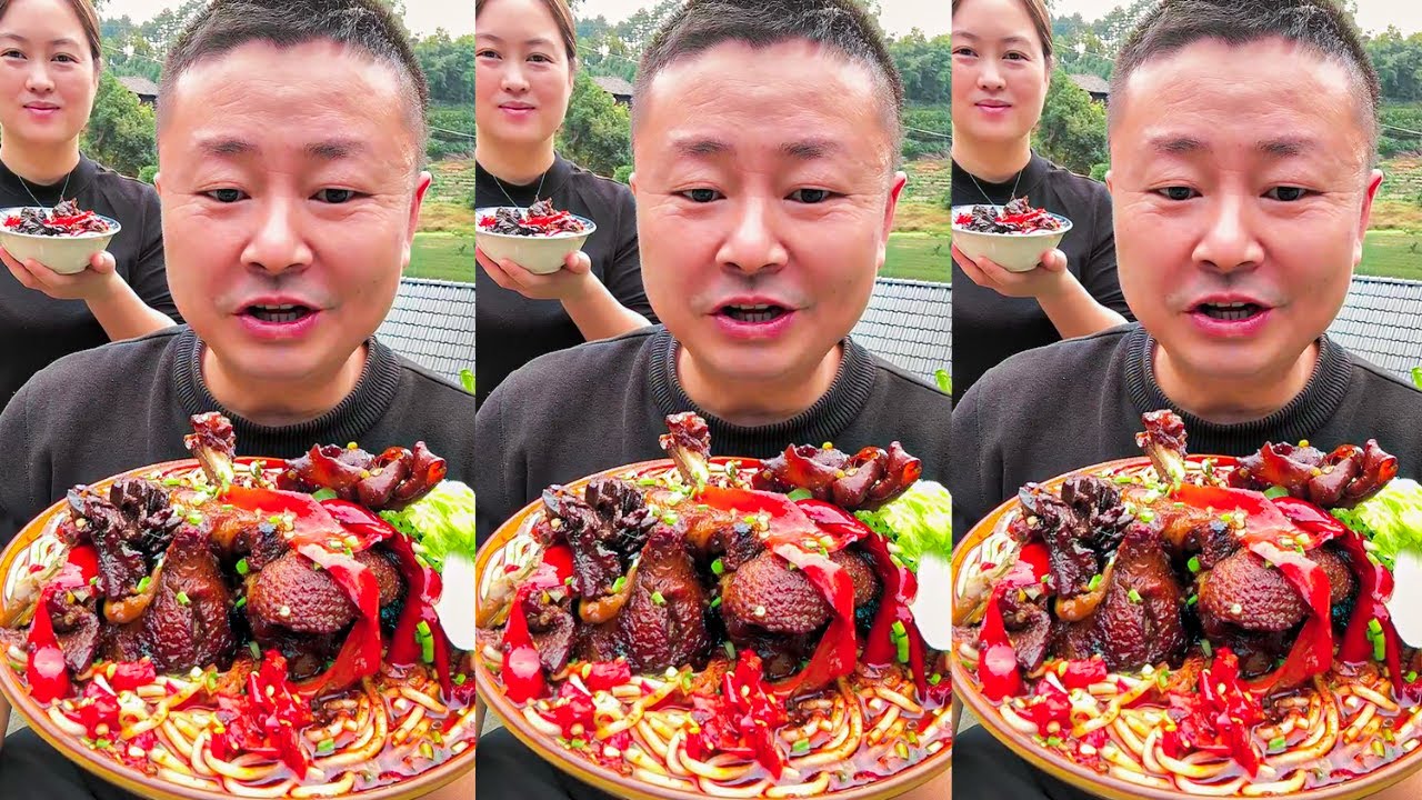 Eating With Axing | Spicy Noodles With Duck & Fried Bacon So Spicy and Delicious!
