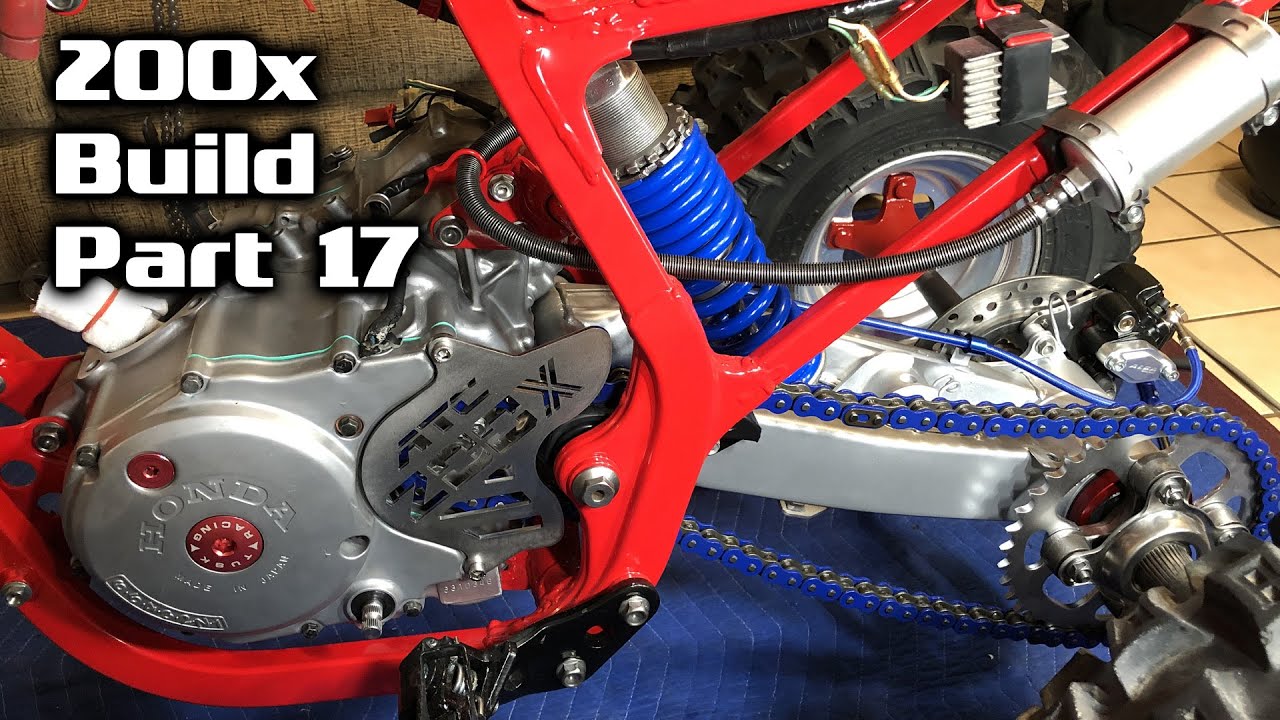 Сборка Honda ATC 200x - Часть 17 - Опоры двигателя, статор, генератор, маховик, звездочка, цепь