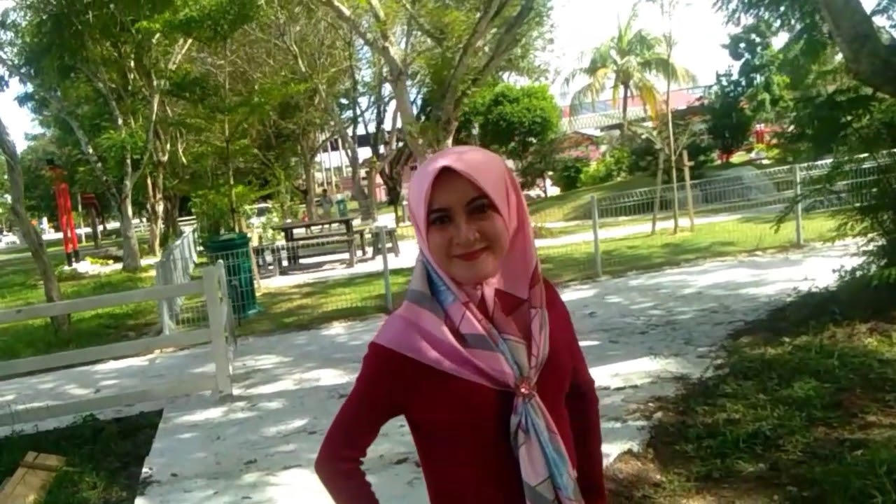 Aku dandan cantik buat kamu...