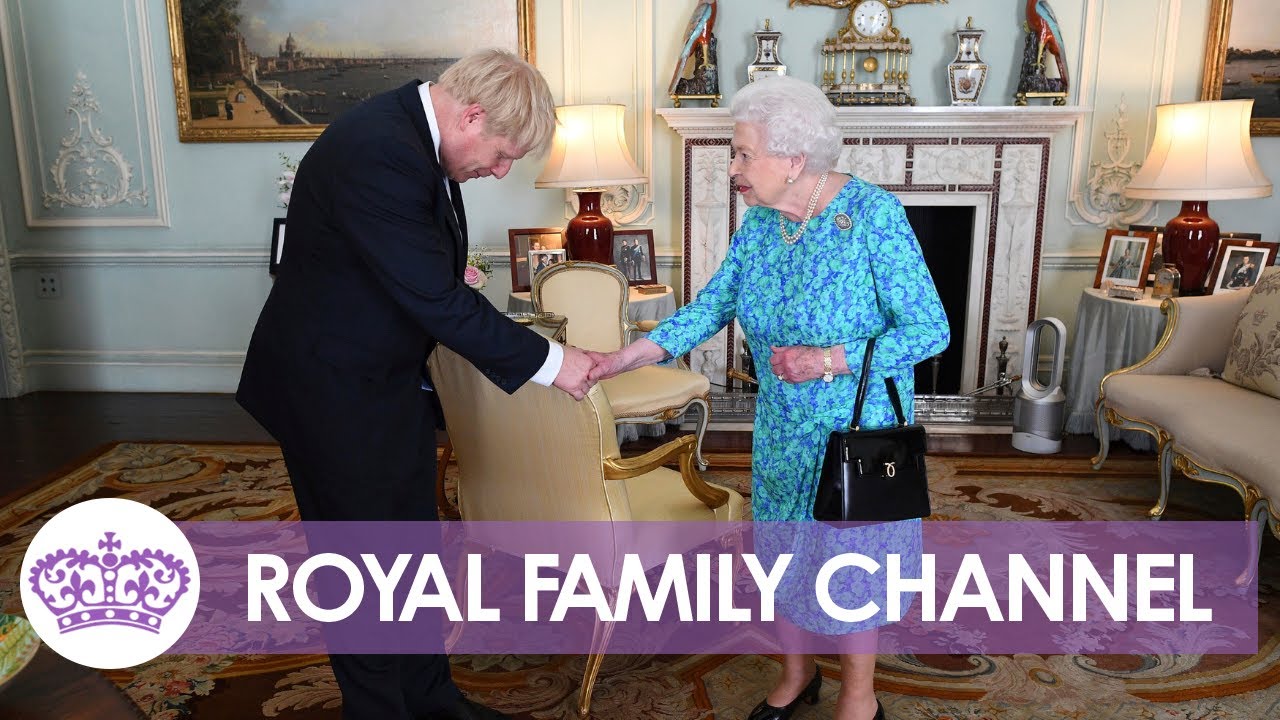 What's the Queen's Role in Boris Johnson's Resignation?