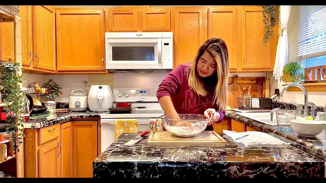MAKING PORK SKIN BROTH FOR SOUP DUMPLINGS