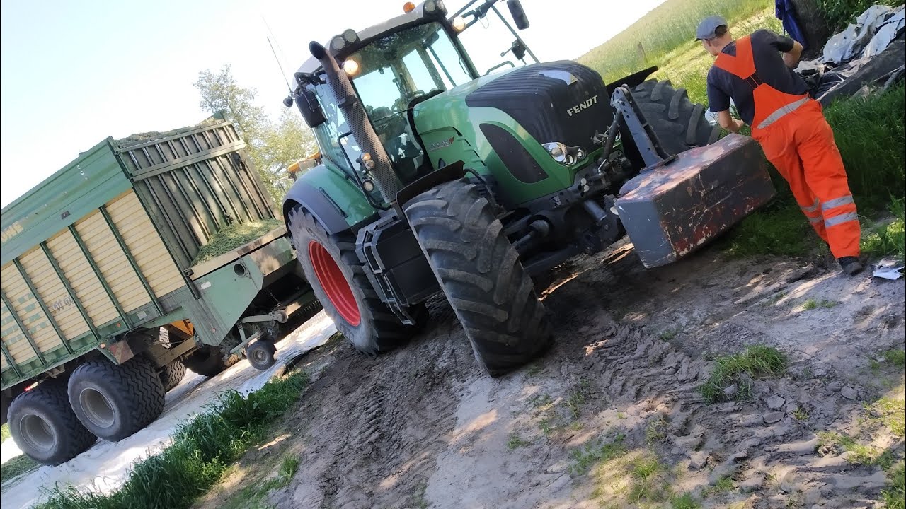 Ubijanie Kiszonki 2020 !!! na 3 Ciągniki, Praca okiem operatora. Renault Ares 720RZ / MF698 Hydrema