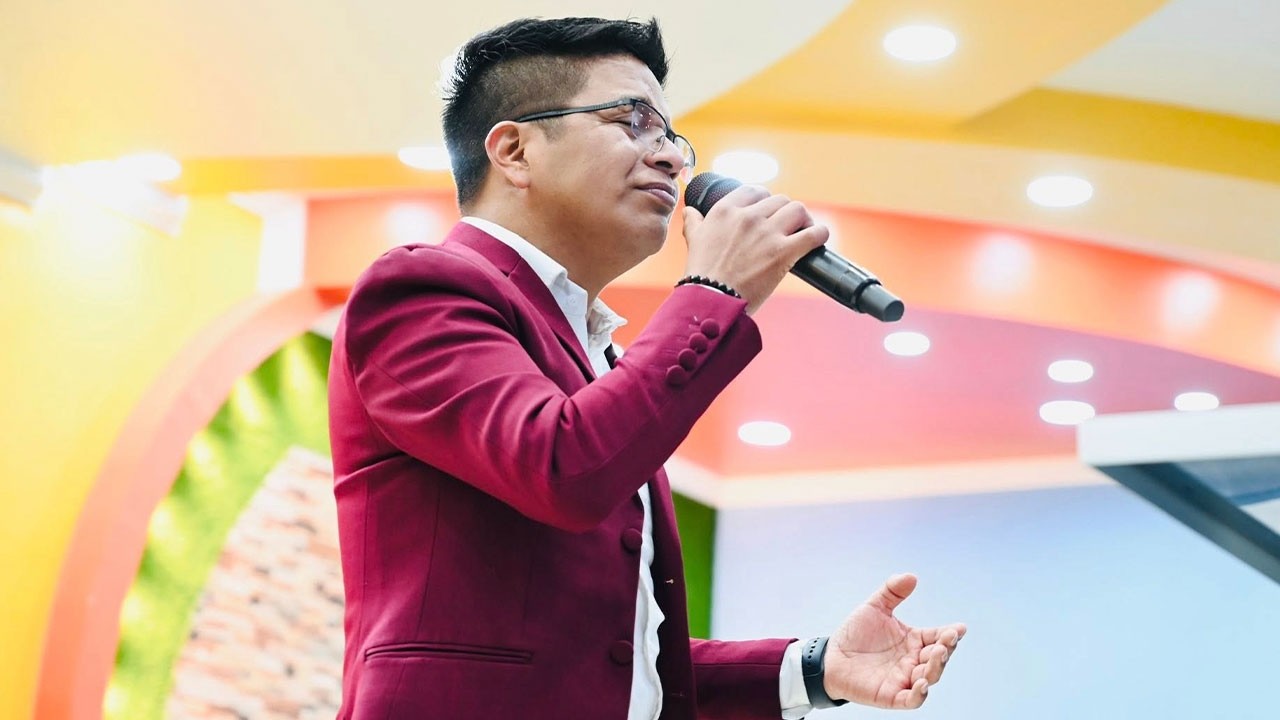 Con qué podré pagarte Señor 📀 Isaias Calel y su grupo Escogidos por El Espiritu Santo