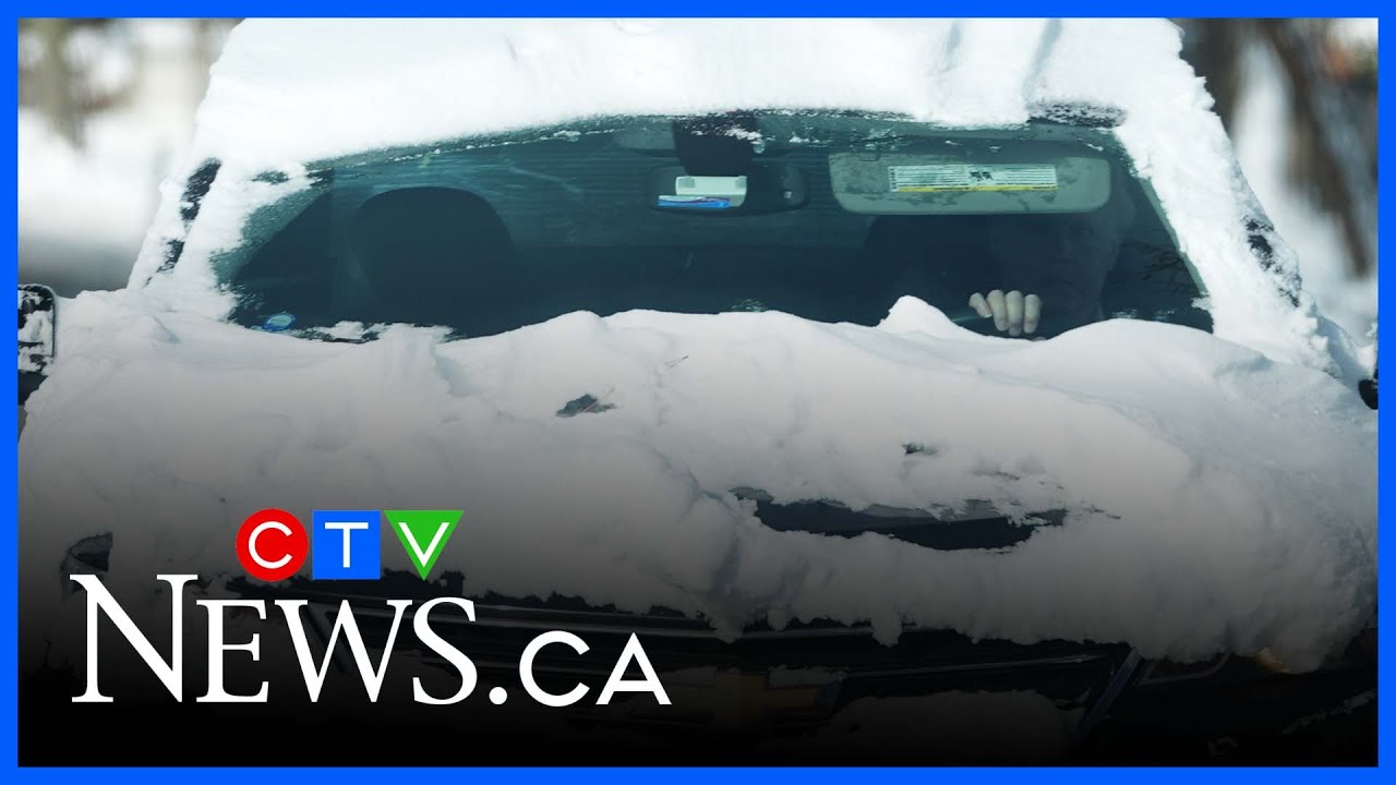 Quebec police handing out record number of tickets for 'snow igloos' on the road
