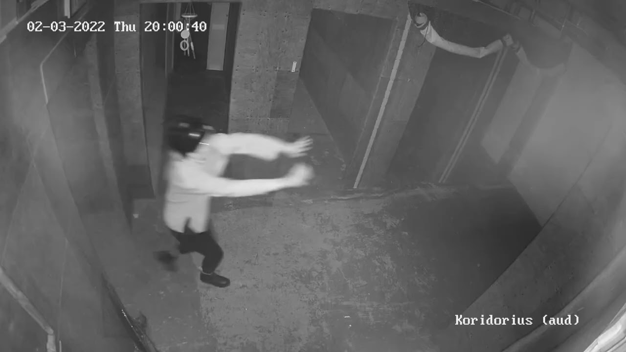 TamsuBaisu Slėpynės tamsoje!