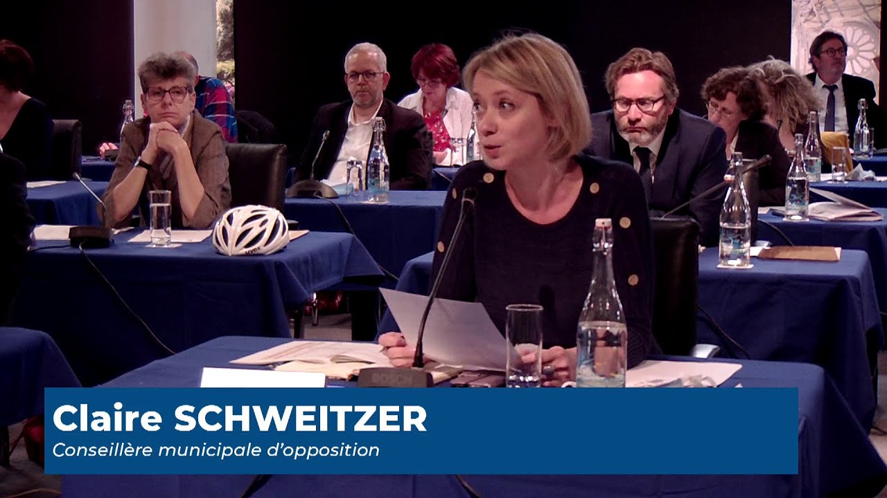 Claire Schweitzer face à Christophe Béchu au Conseil Municipal d'Angers