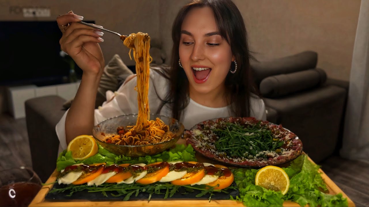 MUKBANG | СПАГЕТТИ БОЛОНЬЕЗЕ КАРПАЧЧО КАПРЕЗЕ 🍝 | Italian food | вопрос/ответ