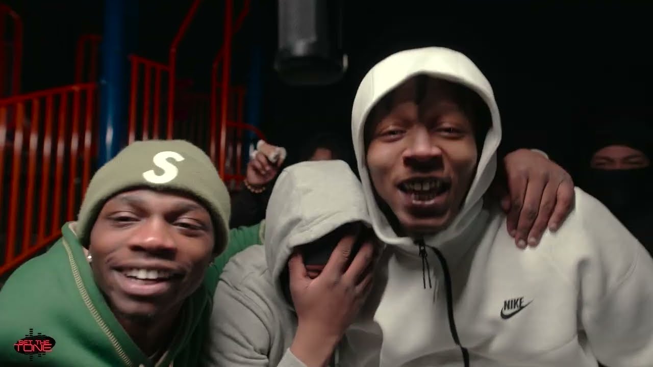 Shh B, Bille Gene, & LDot - Flick It (Set The Tone Mic Performance)