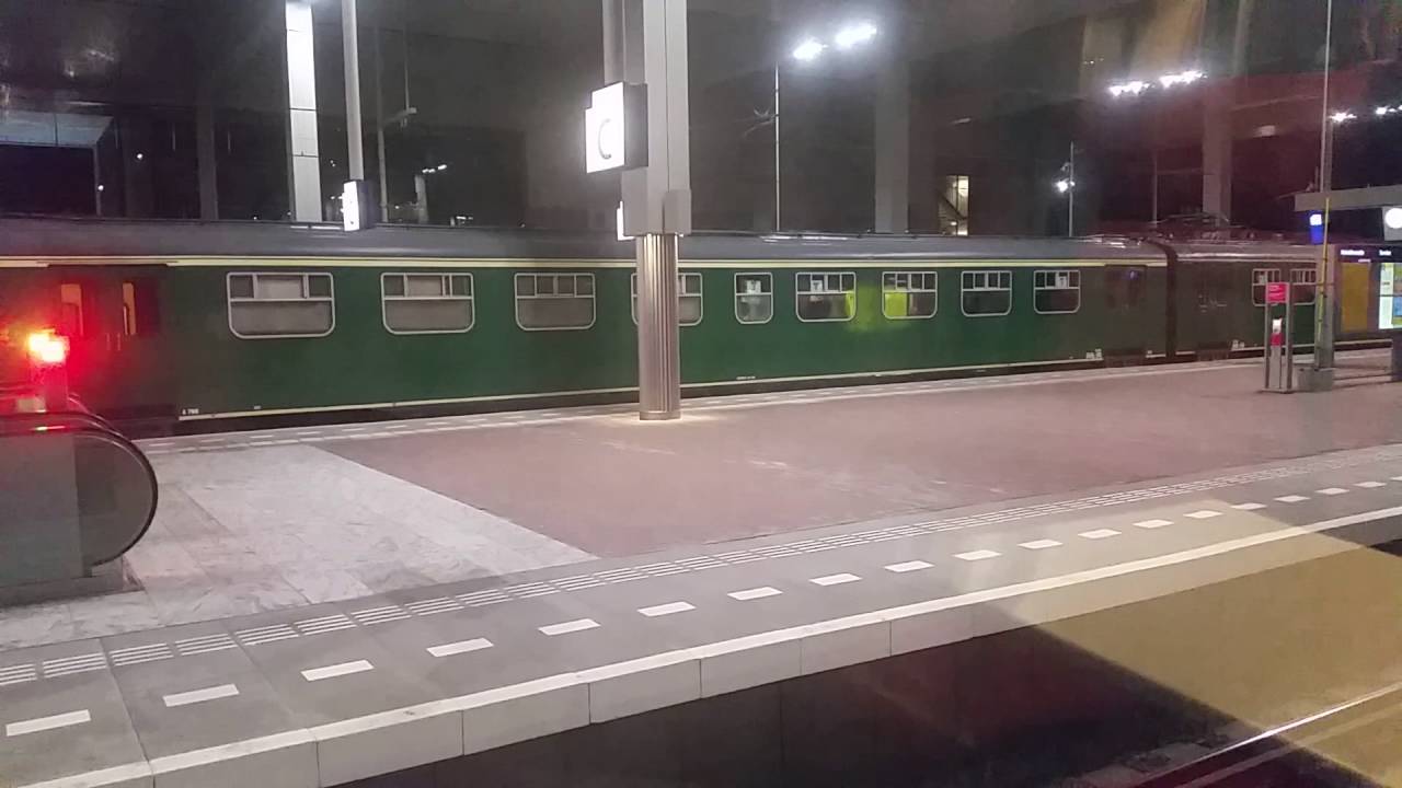 Mat54 HONDENKOP op station Breda 2016!!!!