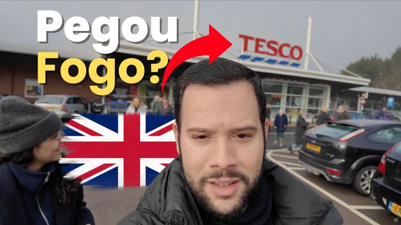 O alarme de incêndio tirou todo mundo do TESCO de Petersfield na Inglaterra