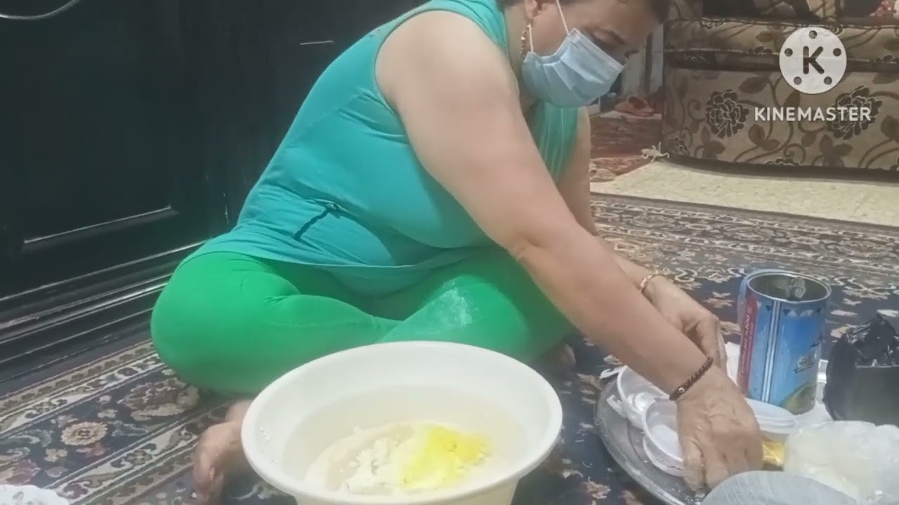 اختي طلبت مني أكلة حلوة عملت صنية بسبوسة بالمكسرات طعم ورائحة لايفوتك