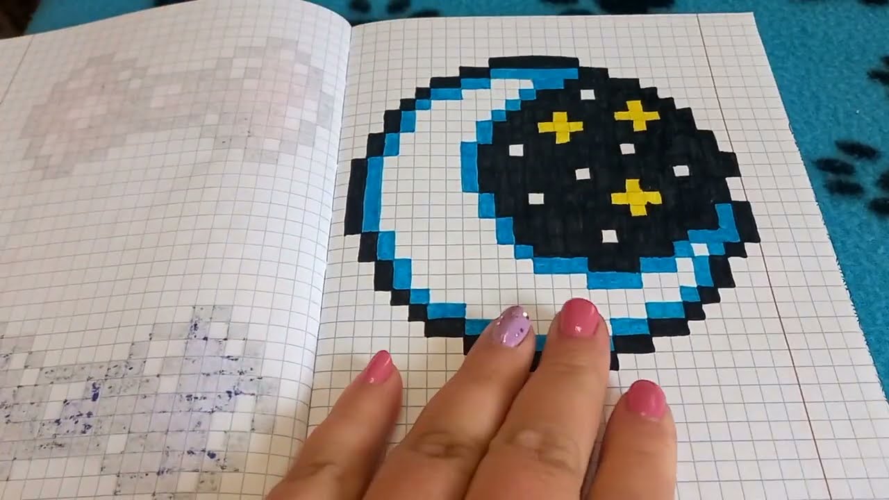 Pixel art mėnulis su žvaigždutėm ir piešiniai