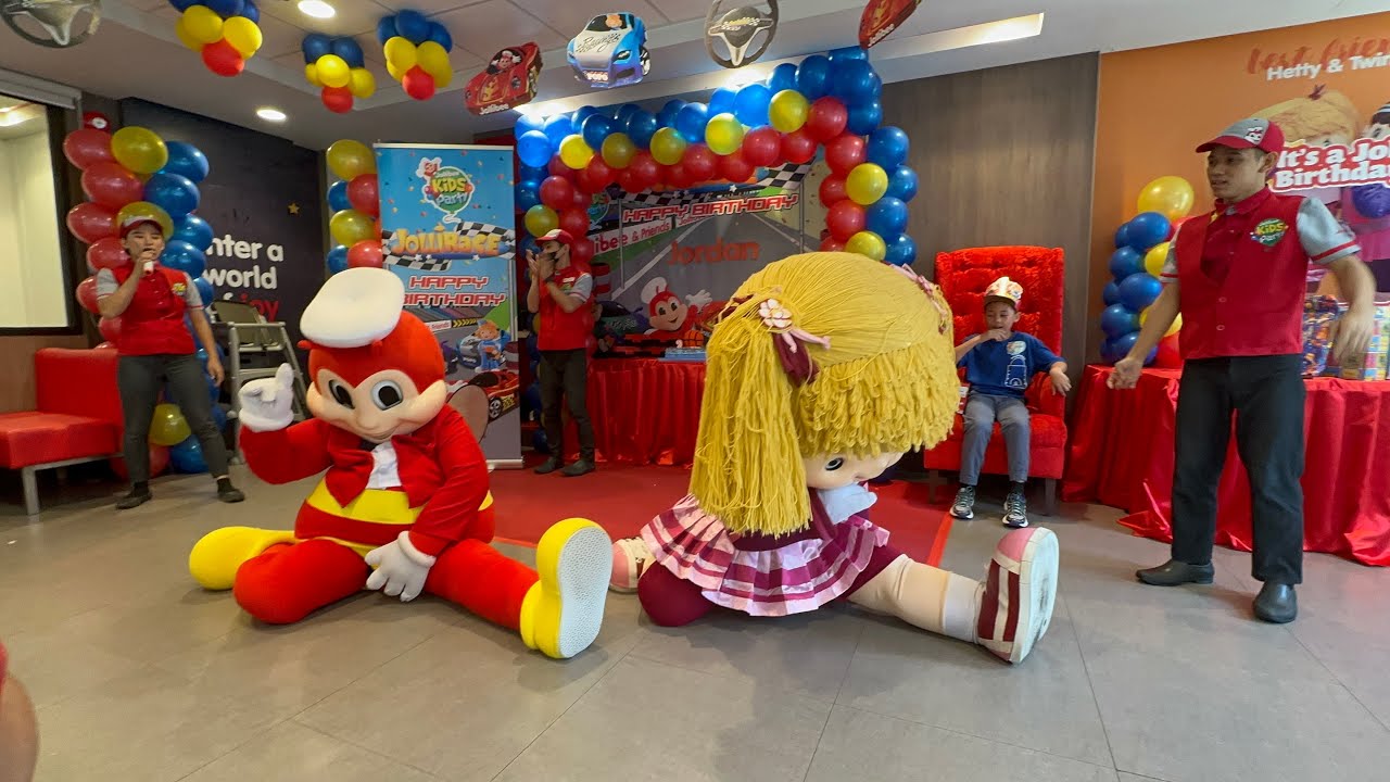 Jollibee and Hetty&rsquo;s SHOWDOWN 😍