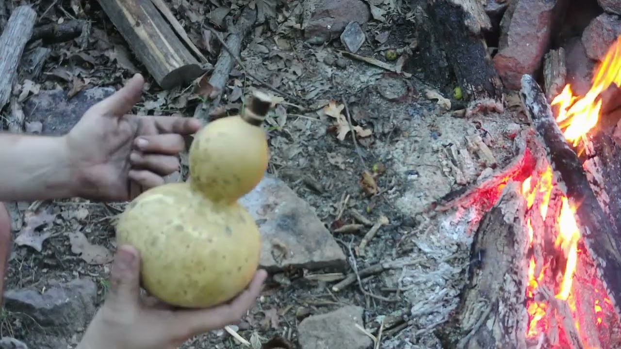 Making a Gourd water bottle
