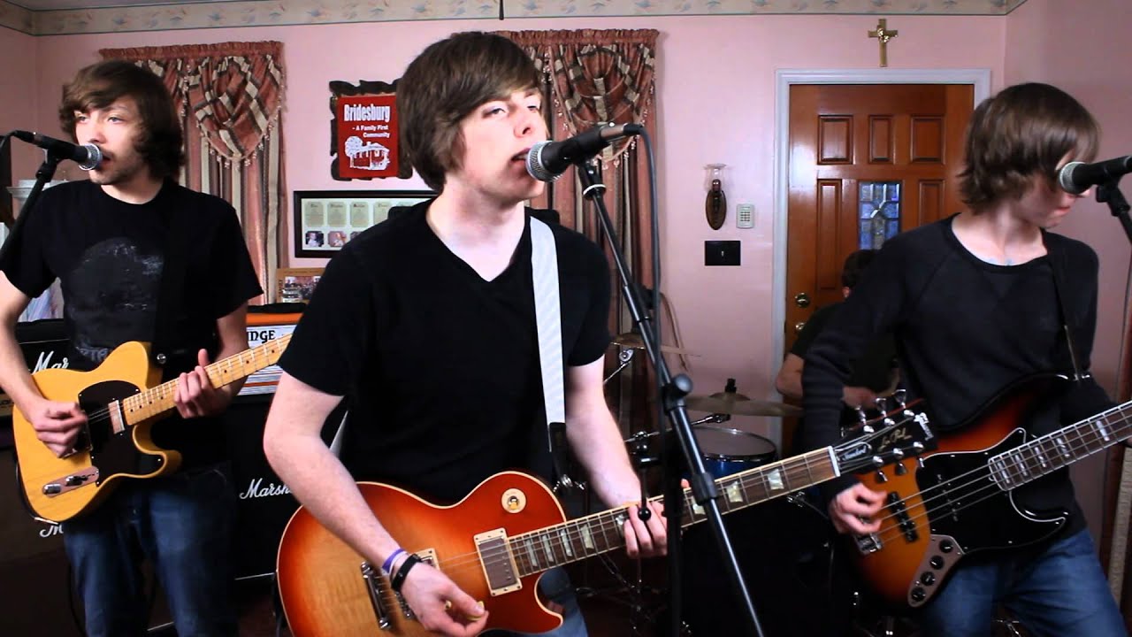 Foo Fighters - Everlong (Cover By: Adalie)