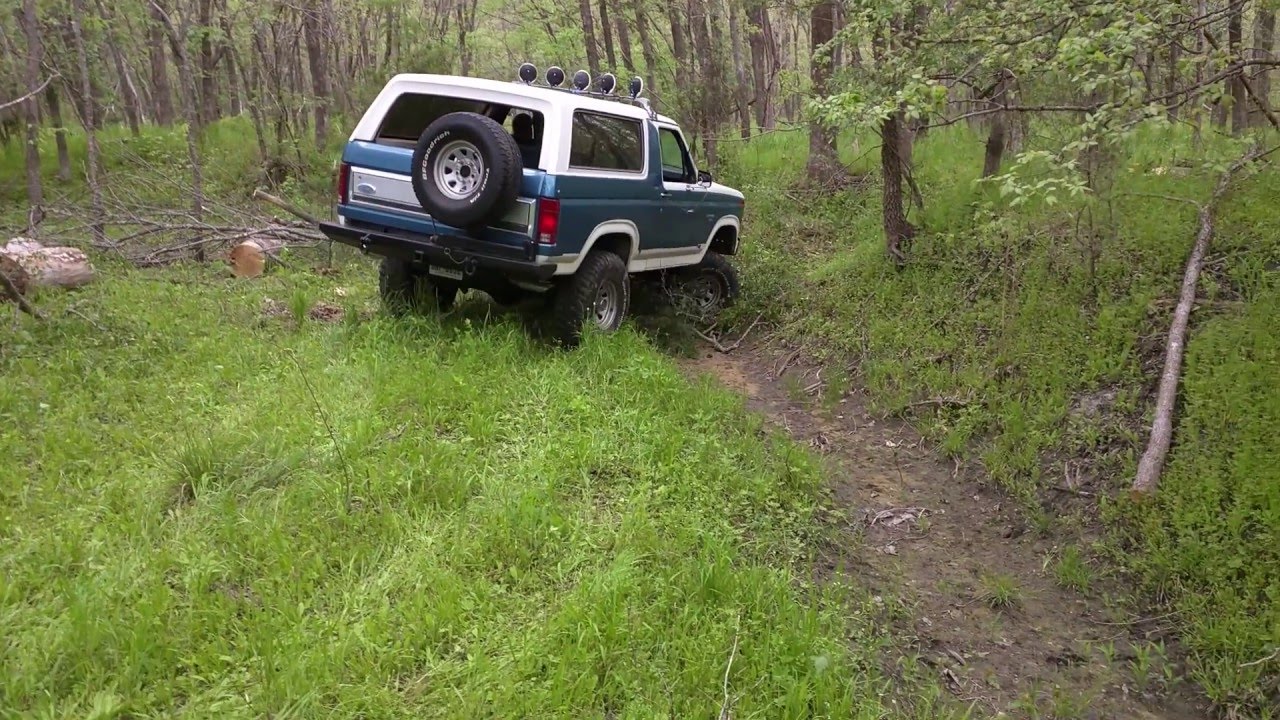 1984 Ford Bronco trail ride
