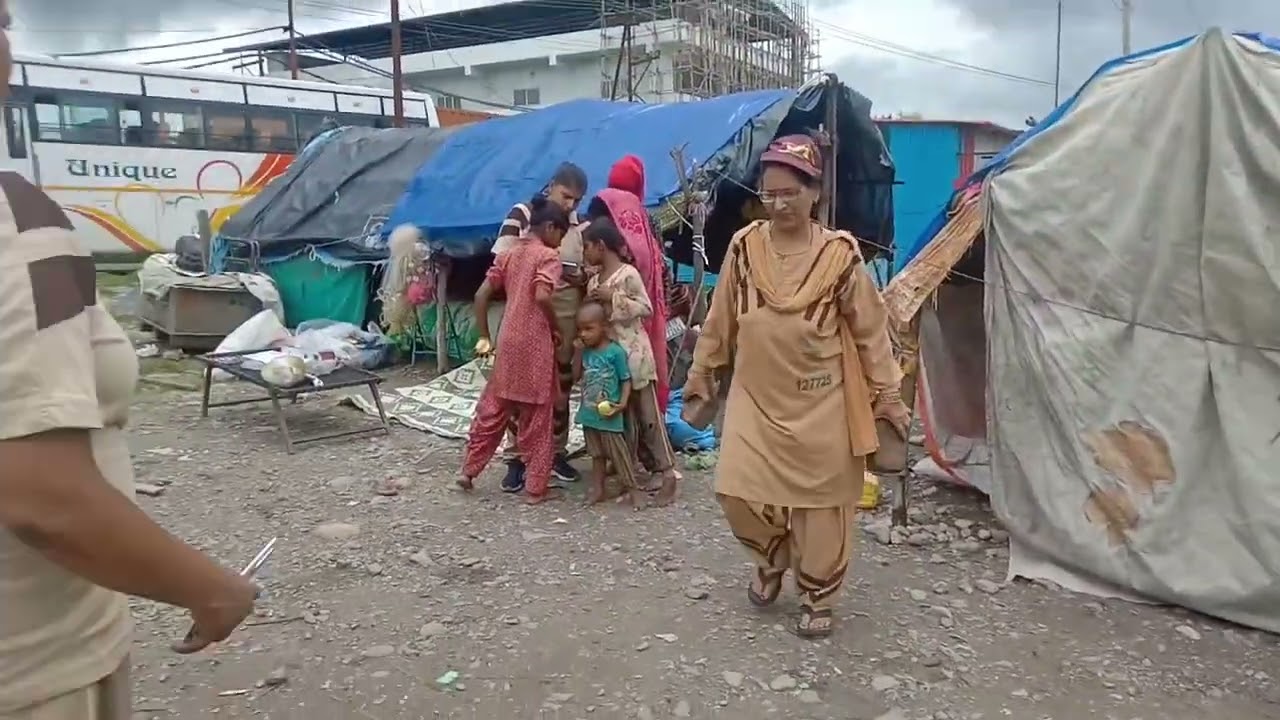 Homely Shelter for Homeless - इंसानियत की सेवा का कोई मौका नहीं छोड़ते जाबांज़ सेवादार