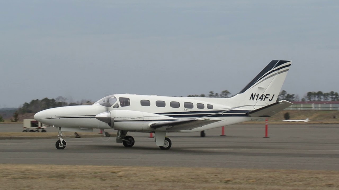 Cessna 441 Conquest II at Monmouth Executive Airport (BLM)