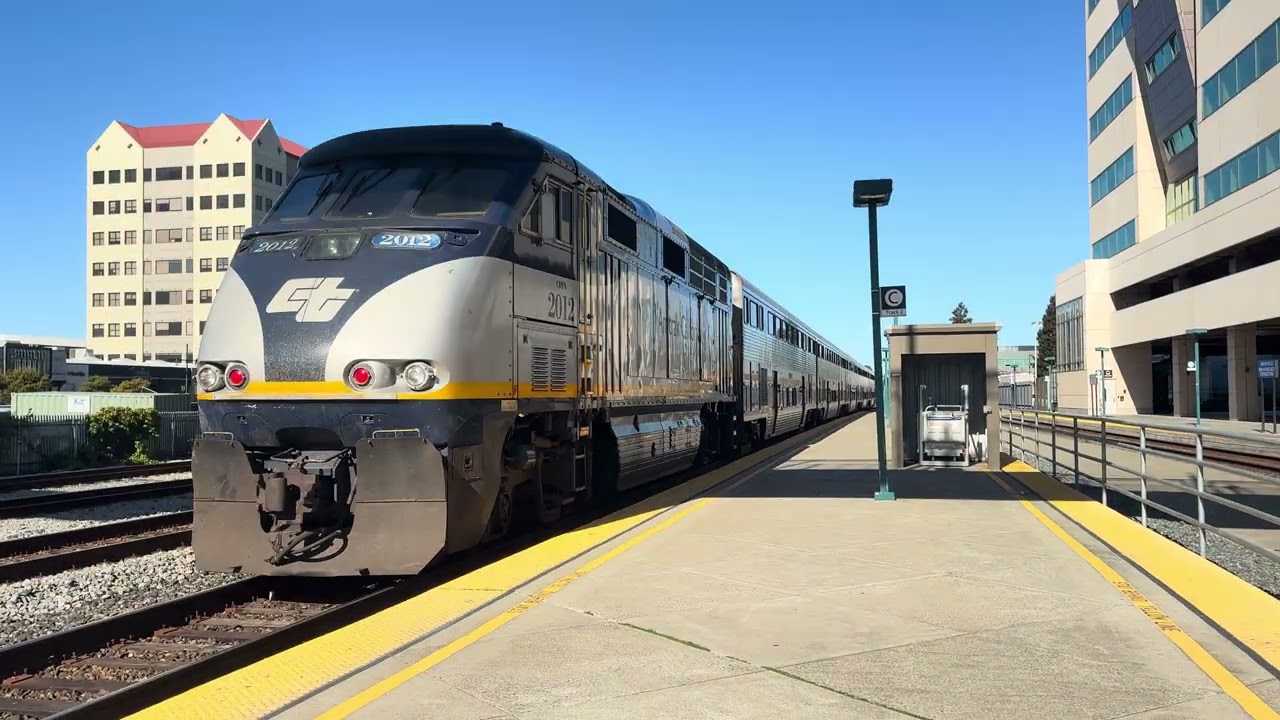 Amtrak Capitol Corridor 728 departs Emeryville, CA