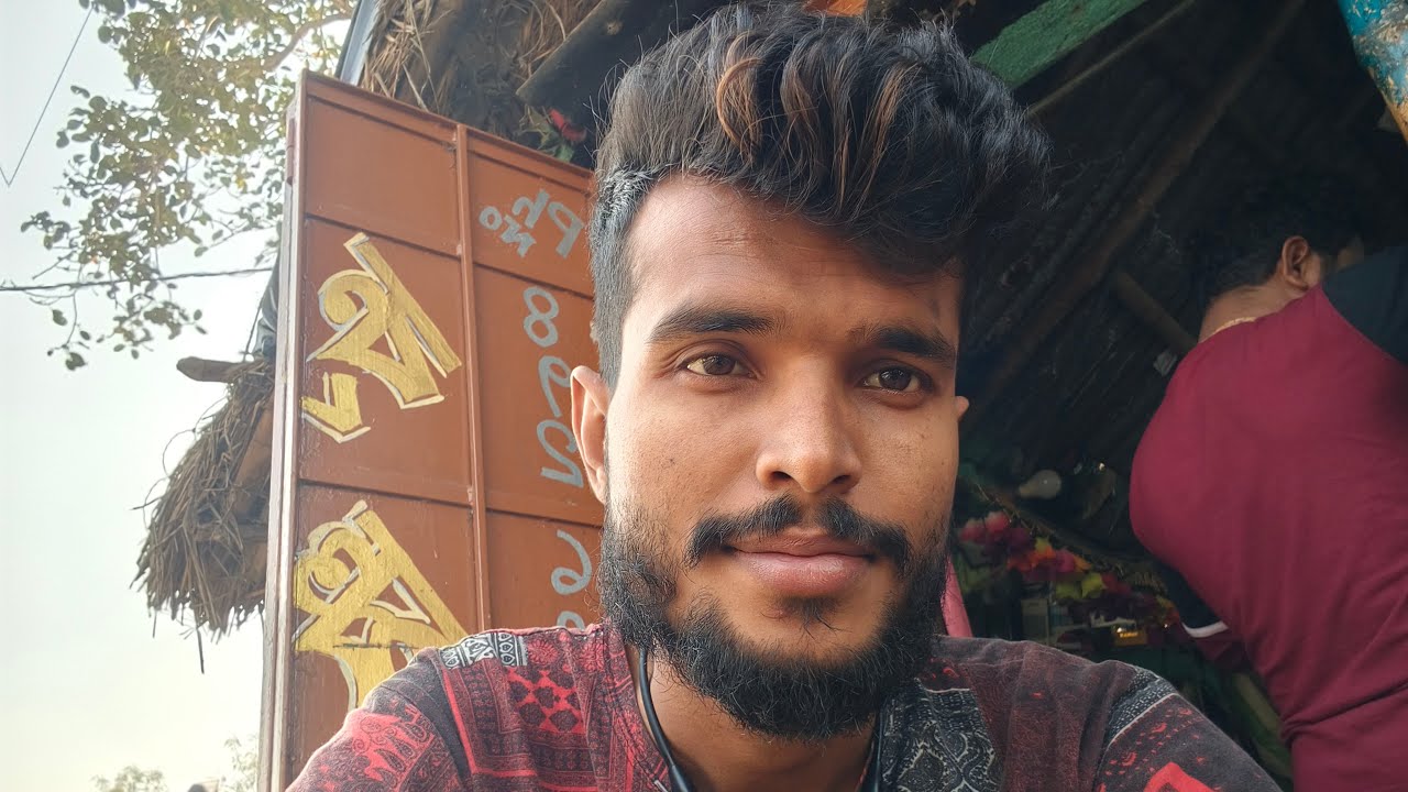 আজ আবার কৃষ্ণ দার সেলুন এ