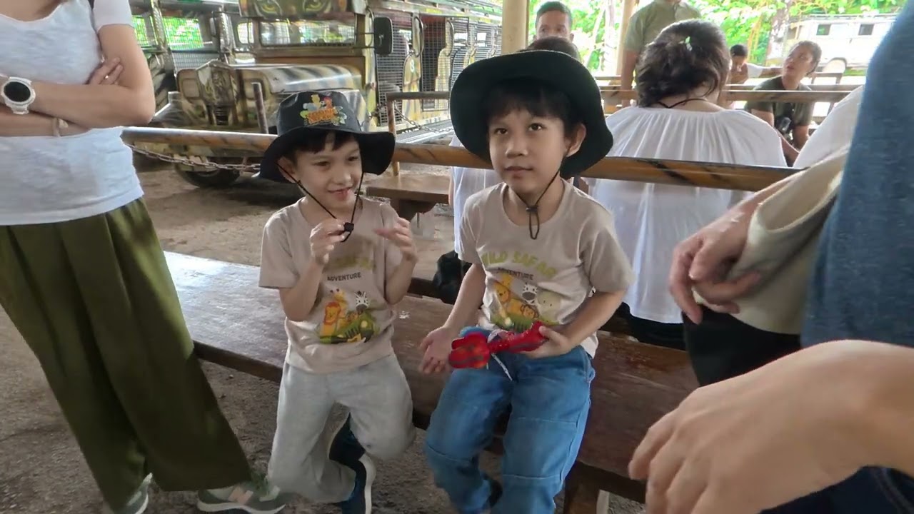 Zoobic Adventure with Eloy and Yong