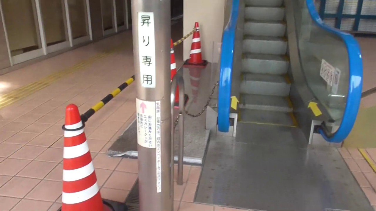 益田駅前ビルイーガ（ＥＡＧＡ）のエスカレーター