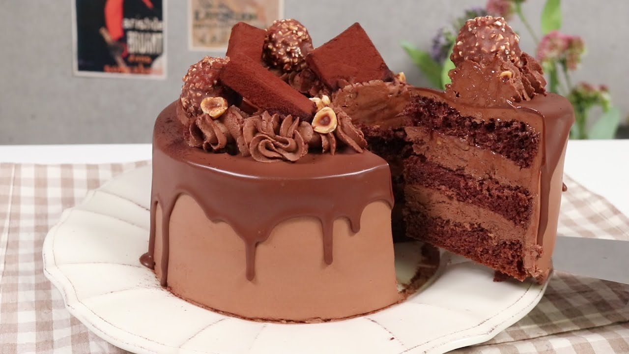 [업장 레시피] 진하고 촉촉한데 무겁지 않은 초코 케이크🍫 Chocolate Hazelnut Cake |얌튜브 YUMTUBE