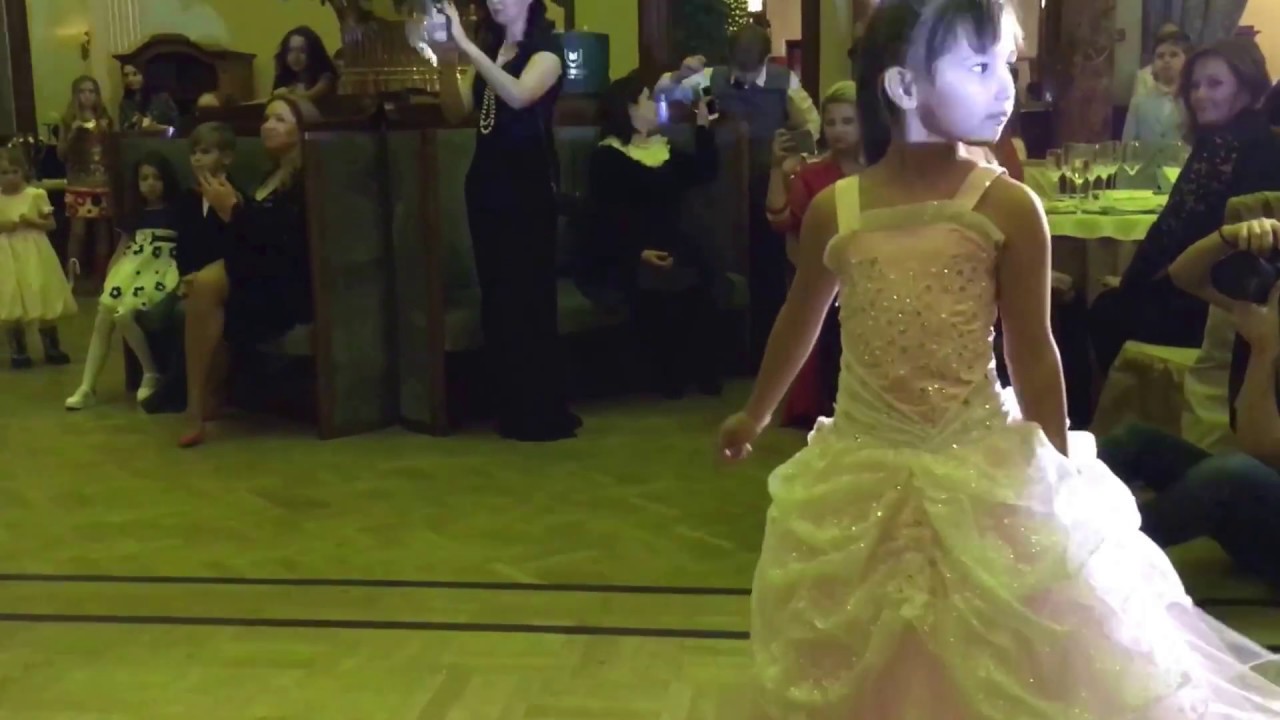 Дефиле в Метрополе