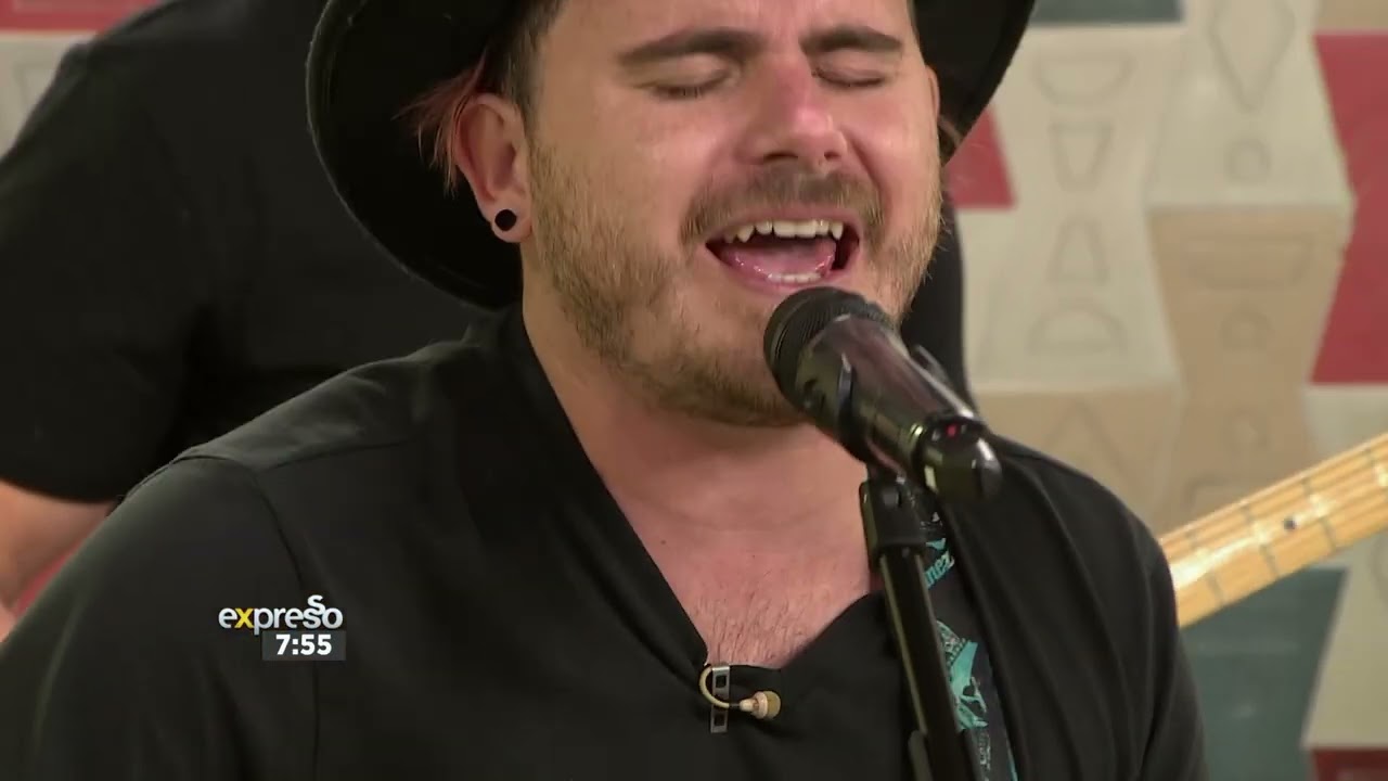 Music: 1925 Band Performs 'Al Wat Ek Oor Het'