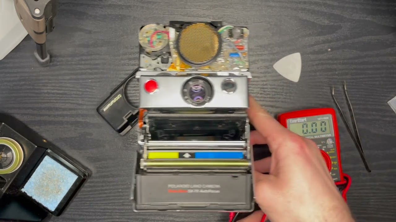 Polaroid SX-70 Sonar Autofocus Motor - What Not to Do