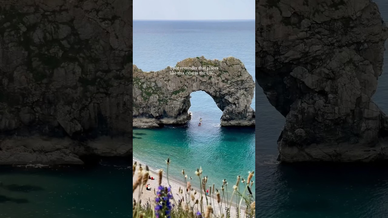 📍Durdle Door, Dorset 🌊🌺🍃 