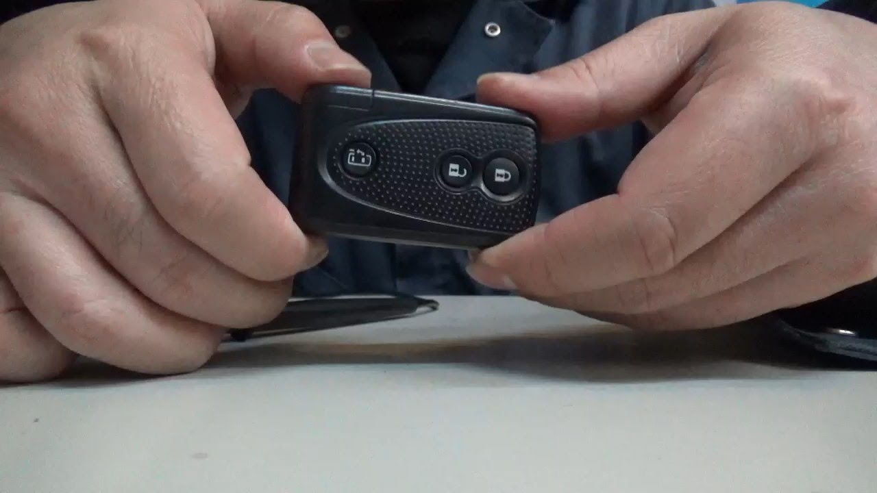 ダイハツ　タント　スマートキー電池交換　L375S
