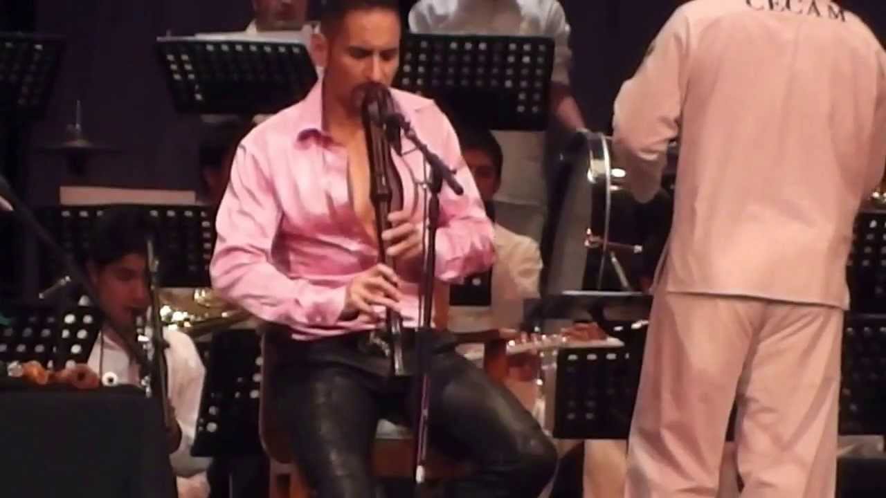 EL ANDARIEGO -HORACIO FRANCO Y LA BANDA DEL CECAM EN EL TEATRO MACEDONIO ALCALÁ