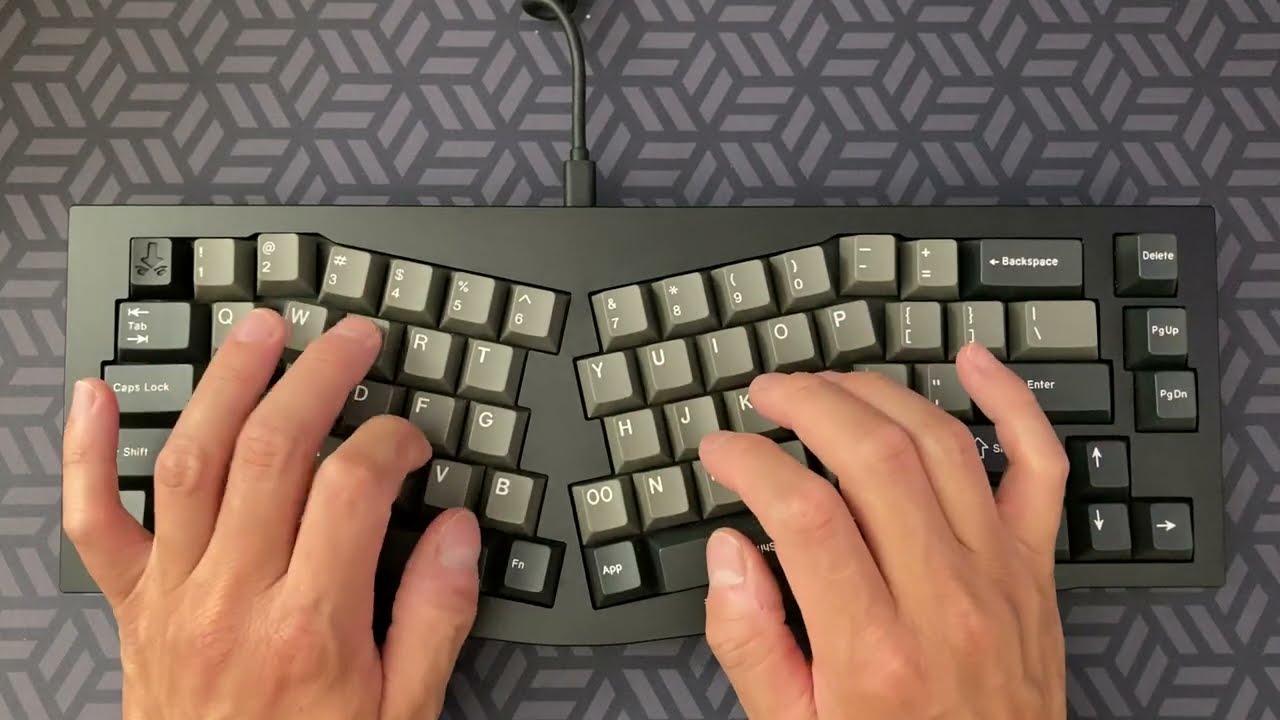 AEBoards Blaecks // ePBT Dolch // Keychron Q8 // Sound Test